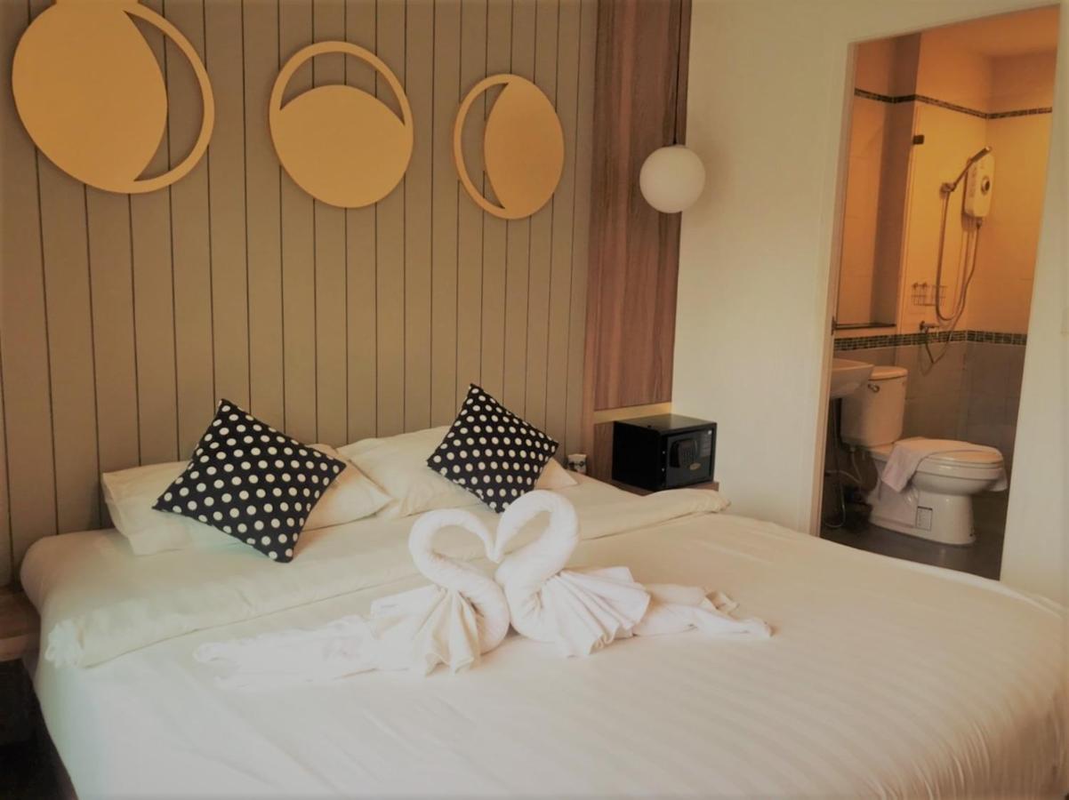 La La Moon Bed and breakfast *